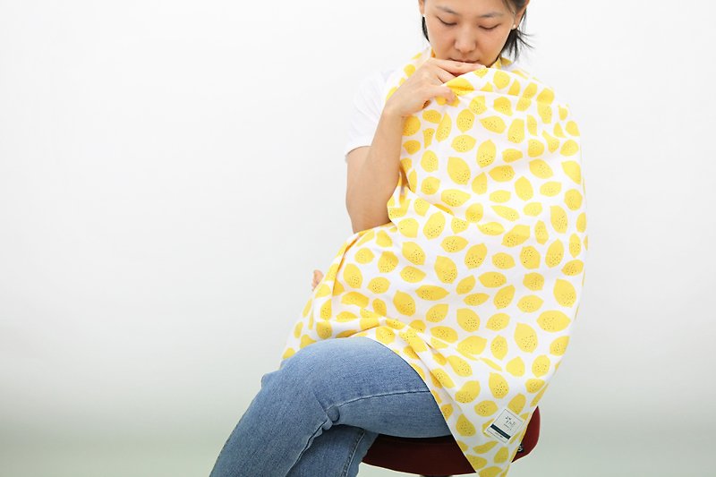 Multifunctional nursing towel Korea Kangaruru Kangaroo baby lemon sweet heart with exclusive storage bag - ผ้าให้นม - ผ้าฝ้าย/ผ้าลินิน สีเหลือง
