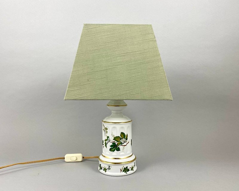 Excellent Vintage Table Lamp In Porcelain, Porcelain De Bruxelles, Belgium - Lighting - Pottery Green