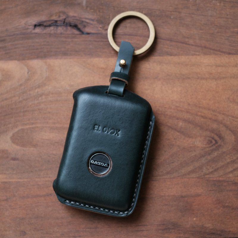 Shape it  | Handmade Leather volvo  key Case.Car Key Holder - ที่ห้อยกุญแจ - หนังแท้ สีกากี