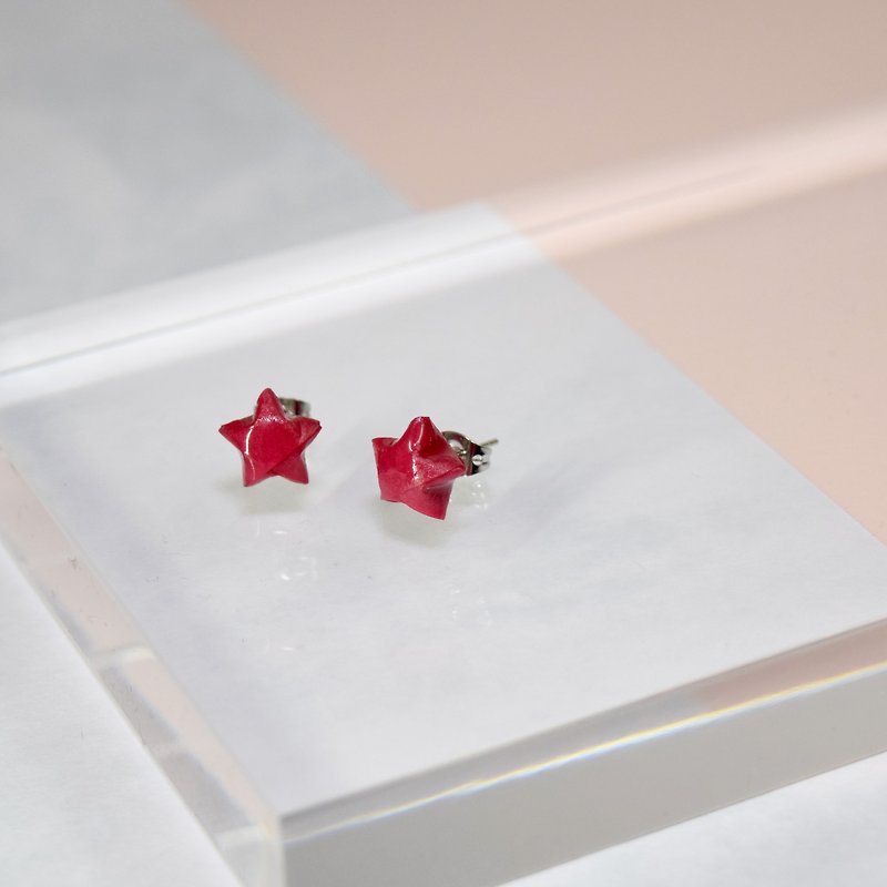 Cute Little Fuchsia Lucky Star Handmade Earrings - ต่างหู - กระดาษ สึชมพู