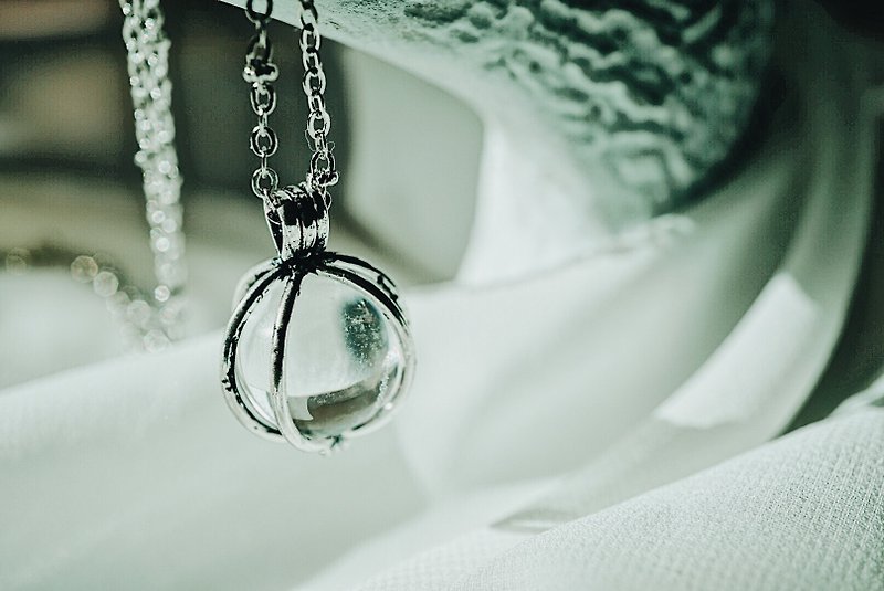 Cage Clear Crystal Ball Necklace - สร้อยคอ - เครื่องเพชรพลอย ขาว