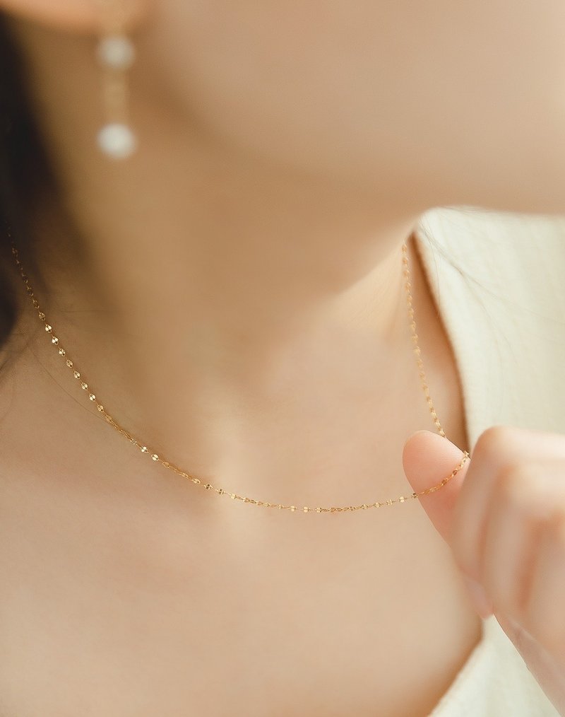 Delicate lip cut flower necklace, clavicle chain, anti-allergic medical steel, can be worn in the shower - สร้อยคอ - สแตนเลส สีทอง