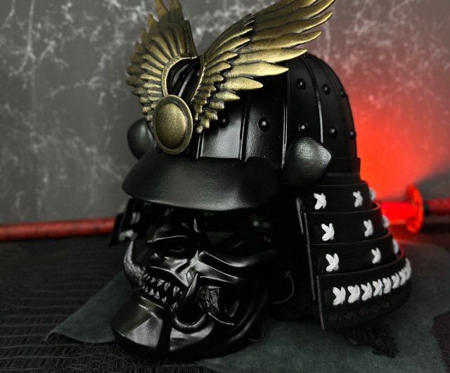 Amazon.com: Samurai Kabuto Helmet Statue Set, Japanese Decor