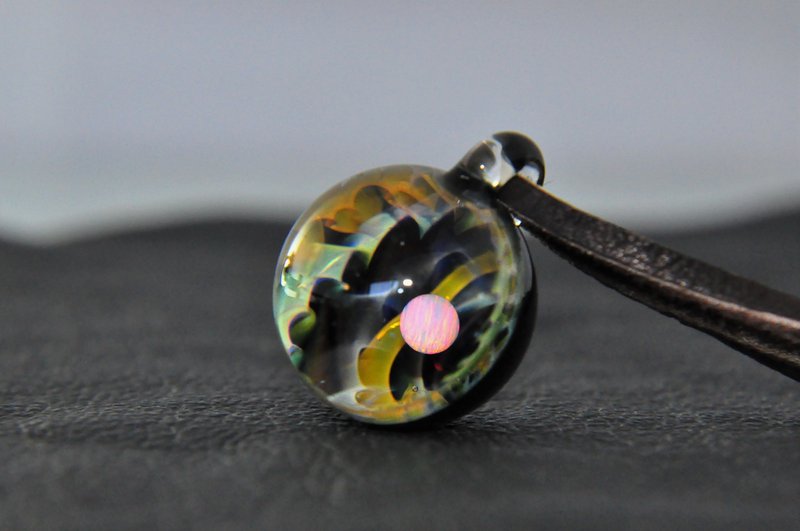 แก้ว สร้อยคอ - [The voltex of ether] Glass pendant opal