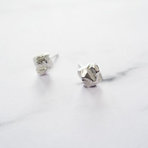 COOL & HOT 礦石系 925純銀 不對稱方塊小礦石 耳環 或 耳夾 一對