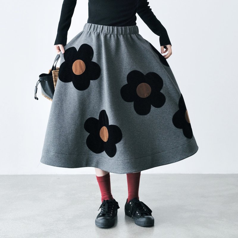 Large flower gray air cotton skirt/skirt long skirt - กระโปรง - ผ้าฝ้าย/ผ้าลินิน สีเทา