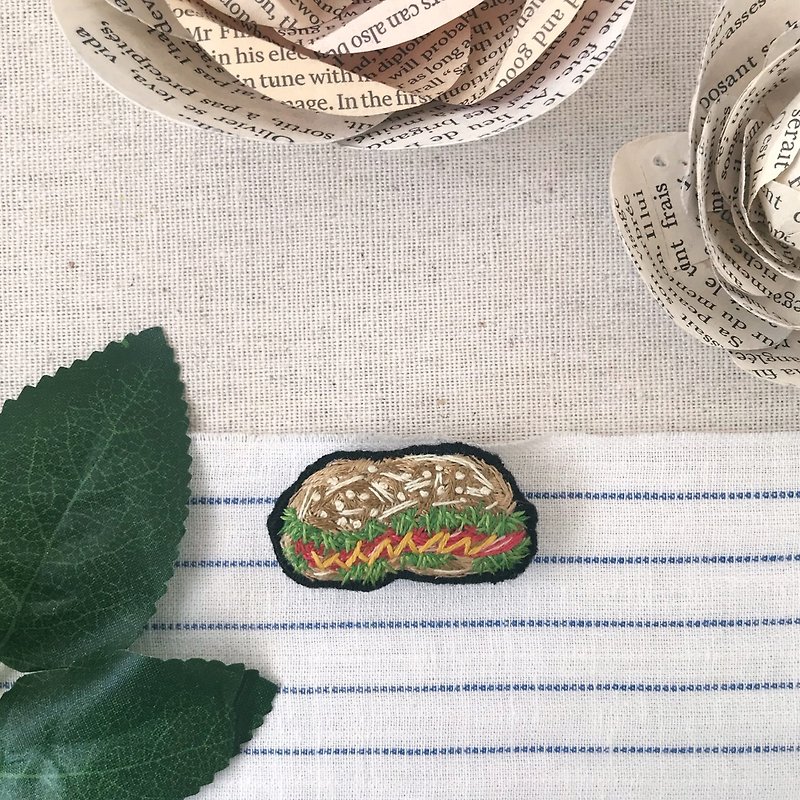 【Off-Season Sales】Embroidery Food Collection : Hot Dog Pin