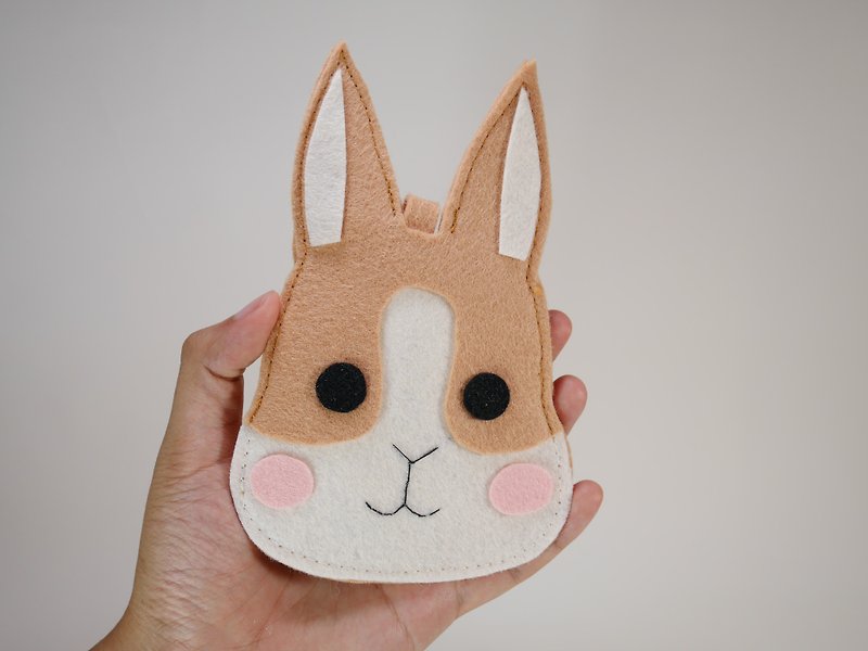 Cute Card Holder- Khaki Rabbit_Year-end Surprise - ที่ใส่บัตรคล้องคอ - เส้นใยสังเคราะห์ สีกากี