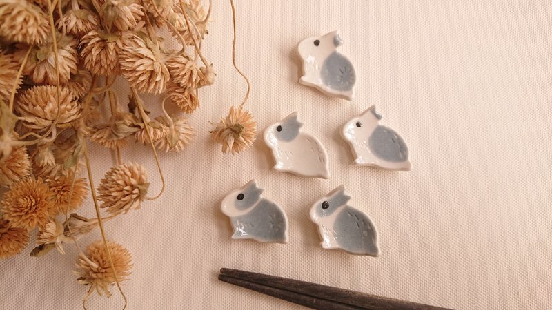 Hey! Bird friend! Painted bunny chopsticks and spoon holder - Chopsticks - Porcelain Multicolor