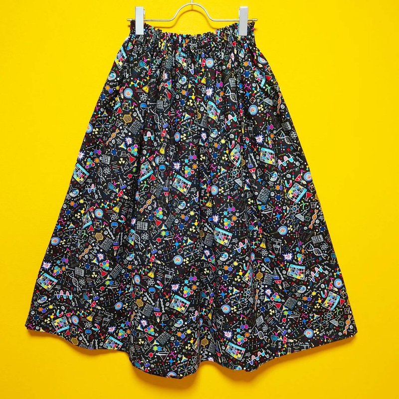 科学 理科 遺伝子 PSYENCE BLACK skirt / Free size / USA fabric / 日本製 綿100% - 裙子/長裙 - 棉．麻 黑色
