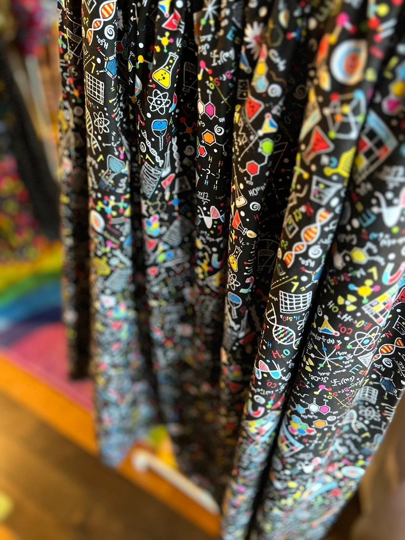 科学 理科 遺伝子 PSYENCE BLACK skirt / Free size / USA fabric / 日本製 綿100% - 裙子/長裙 - 棉．麻 黑色