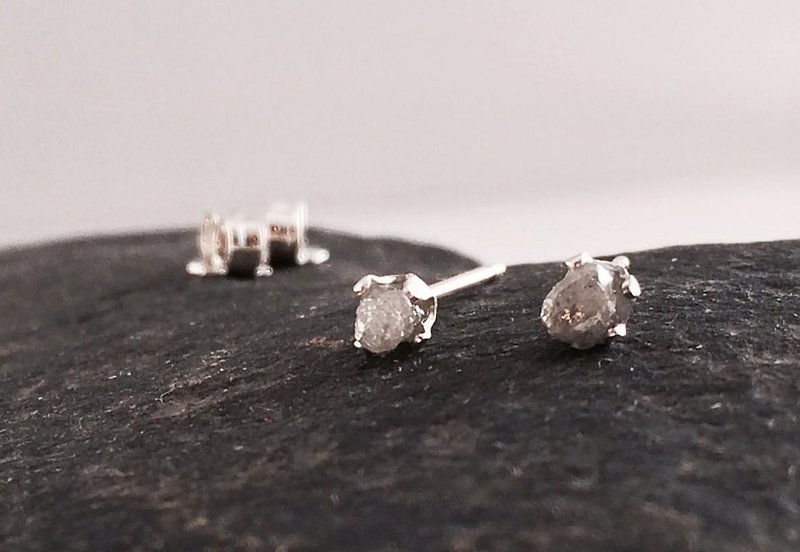 Rough diamond ◆ SV earrings