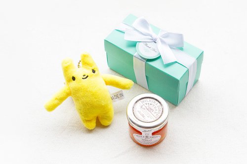 幸福朵朵 婚禮小物 花束禮物 Double Love Tiffany盒裝 多彩綿綿兔(多色隨機)+果醬小禮盒