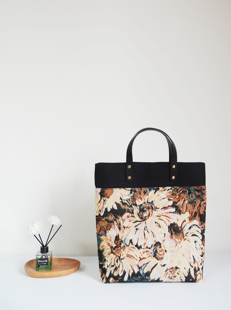 Oil painting daisy handmade customization supports customized size commuter tote tote handbag - กระเป๋าถือ - ผ้าฝ้าย/ผ้าลินิน สีดำ