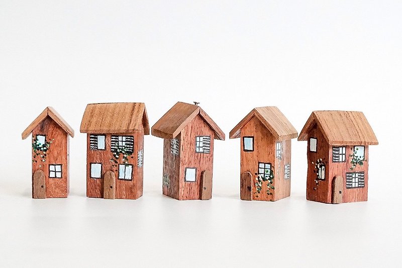 Set of 5 Tiny Wooden Houses - Items for Display - Wood Brown