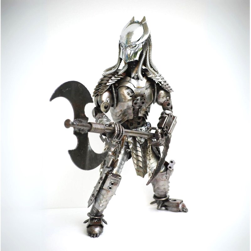 The Hunter SCRAP METAL, Cool gift for him, Cool Birthday Gift, Anniversary gifts - 擺飾/家飾品 - 其他金屬 