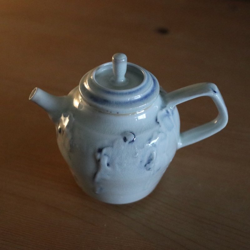 Xuanbai・Wood-Fired Teapot 260 cc - Teapots & Teacups - Porcelain White