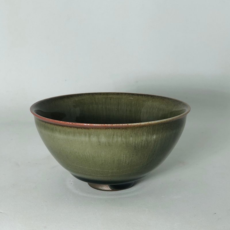 Hand-made wood-fired Longquan celadon tea bowl LONG002 - ถ้วย - วัสดุอื่นๆ 