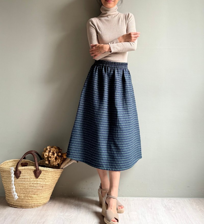 挪威森林/藍綠條紋雙層棉開叉口袋中長裙/A字裙 - 裙子/長裙 - 棉．麻 