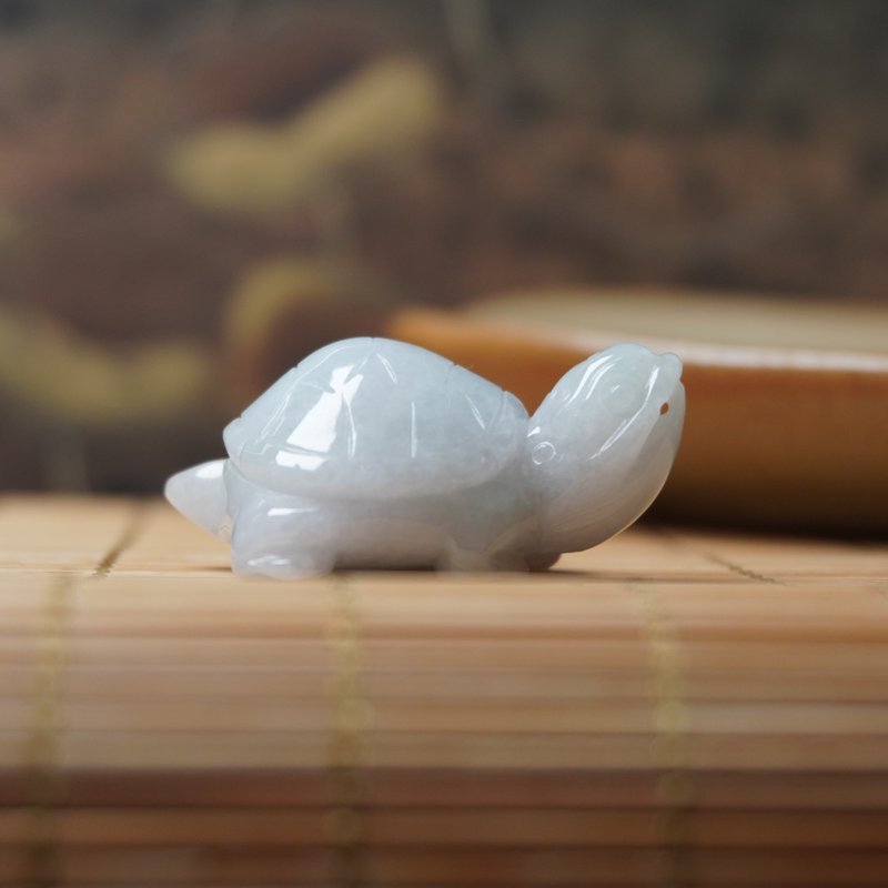 【吉祥‧長壽】翡翠烏龜 | 天然緬甸A貨翡翠 | 送禮 - 吊飾/掛飾 - 玉石 白色