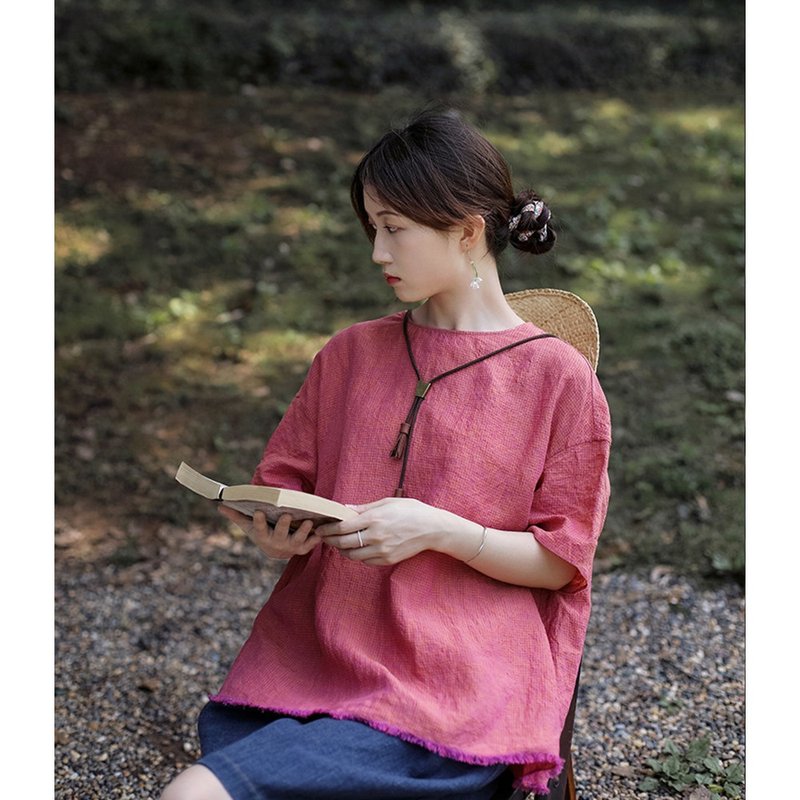 芭樂粉亞麻彩格子布圓領流蘇寬松套頭襯衫 - 女襯衫 - 棉．麻 
