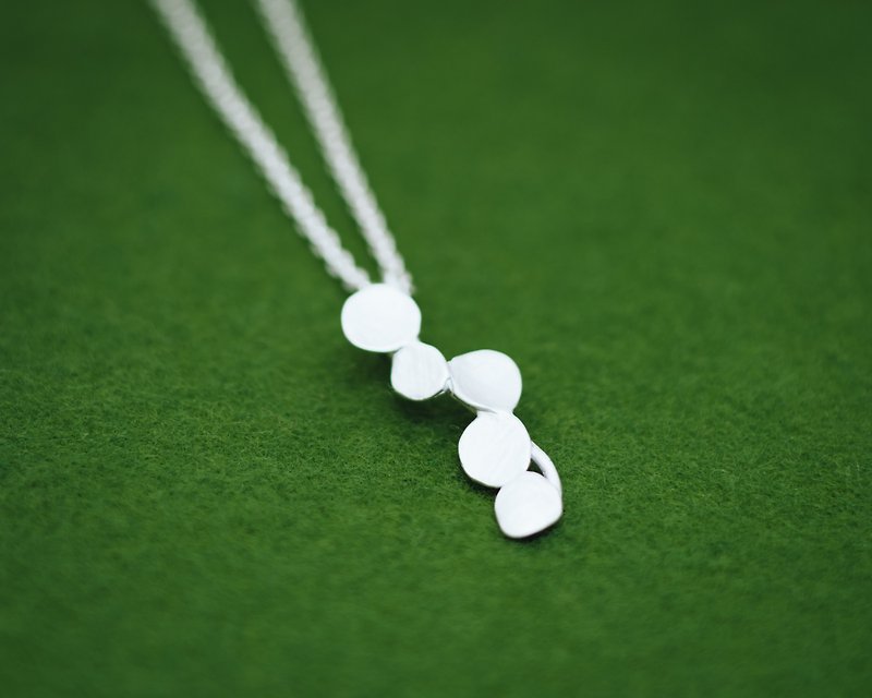 Wireplant necklace - pendant and chain - hypoallergenic - small gift - Japanese - สร้อยคอ - เงิน สีเงิน