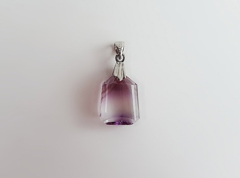Gem Series ‧ Pansy natural ore Amethyst ‧ pendant - Necklaces - Gemstone Purple