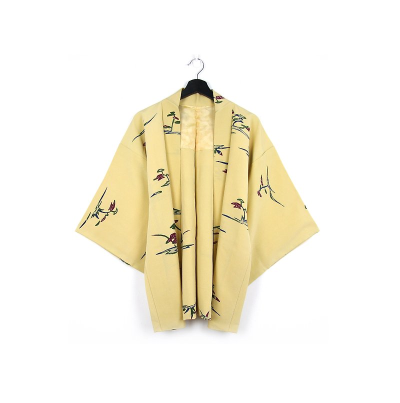 Back to Green-Japan with back feather weave powder khaki / vintage kimono - เสื้อแจ็คเก็ต - ผ้าไหม 