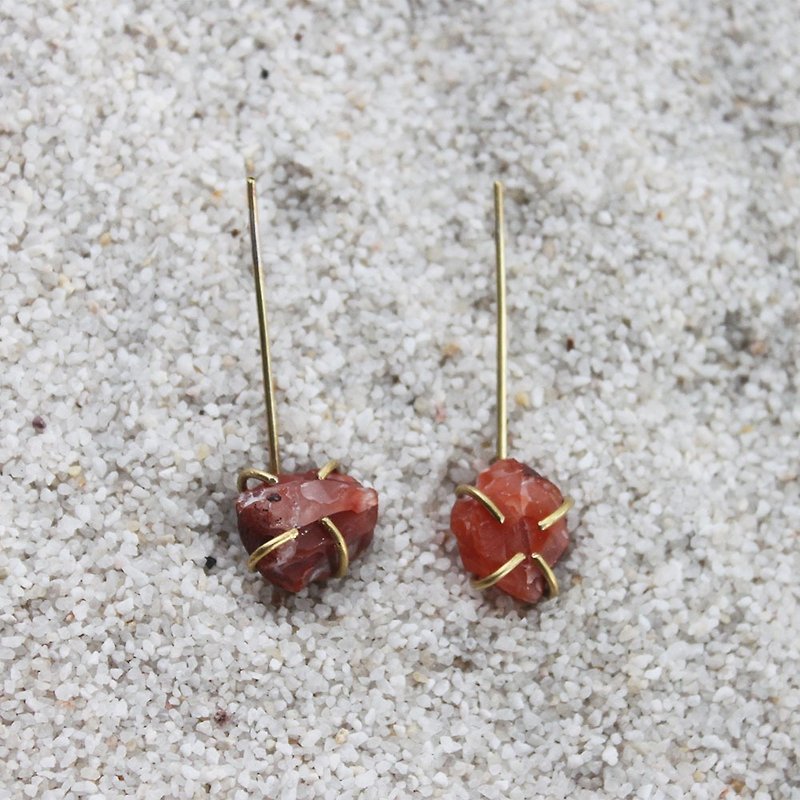 簡約紅瑪瑙原礦黃銅柱耳環 - 925純銀耳針 - 耳環/耳夾 - 寶石 紅色