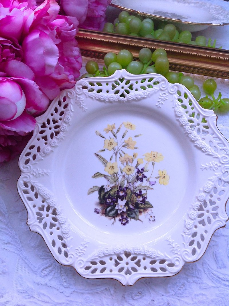 ♥ Anne Crazy Antique ♥ British Porcelain 1950 Royal creamwar Hand-painted Yellow Rose Antique Cake Tray dish dish dish fruit dish - อื่นๆ - ดินเผา 