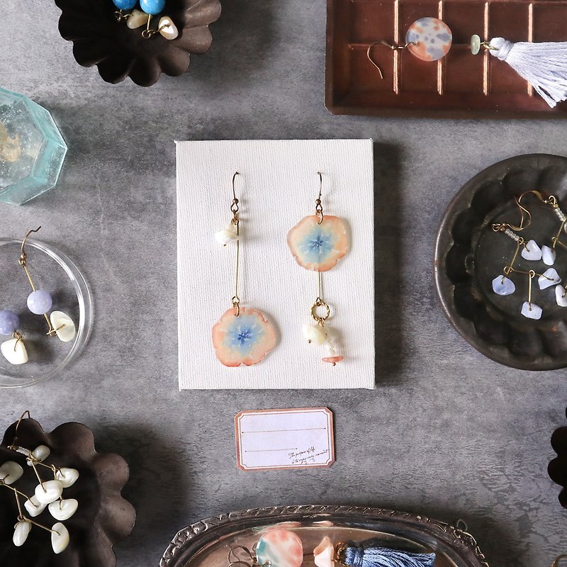 Flower Collection Handmade Earrings - Missing Shell Shiling Manganese Mine - ต่างหู - เรซิน สึชมพู