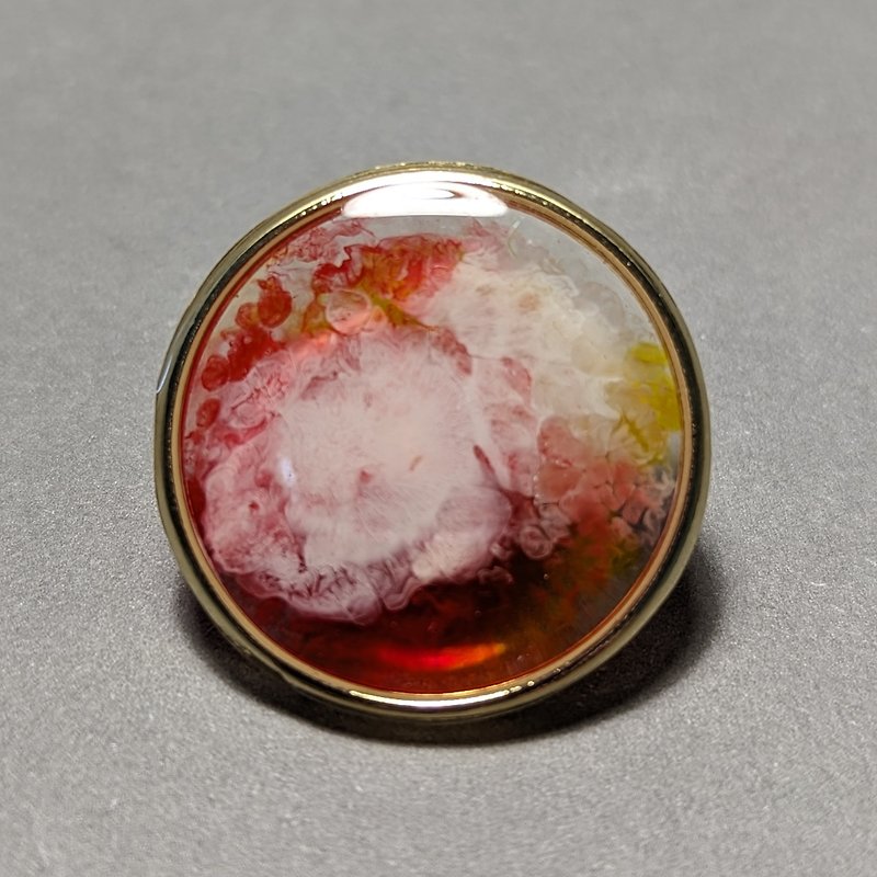 【Hongxia】Resin Brooch - Brooches - Resin Red