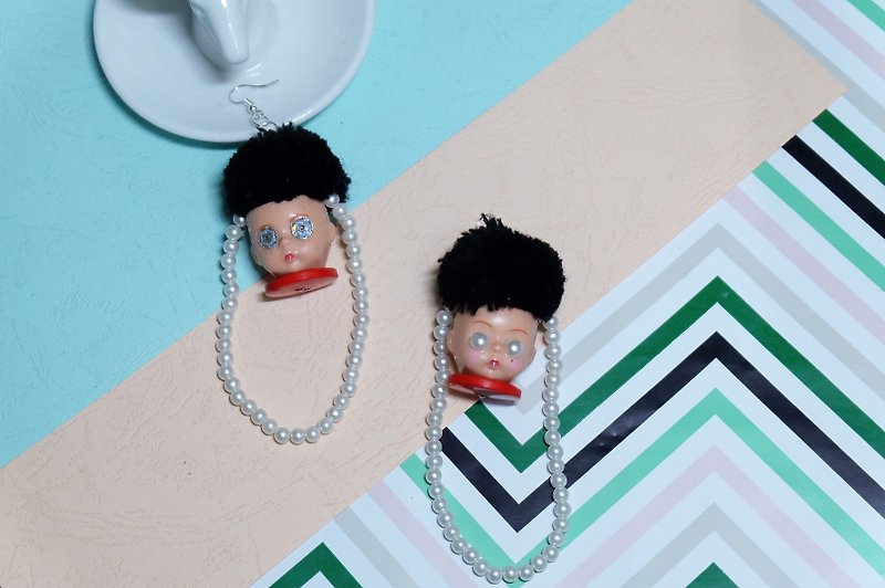 Remade Alexanderdoll face earrings / doll face /baby doll/joyful/handmade - Earrings & Clip-ons - Plastic Red