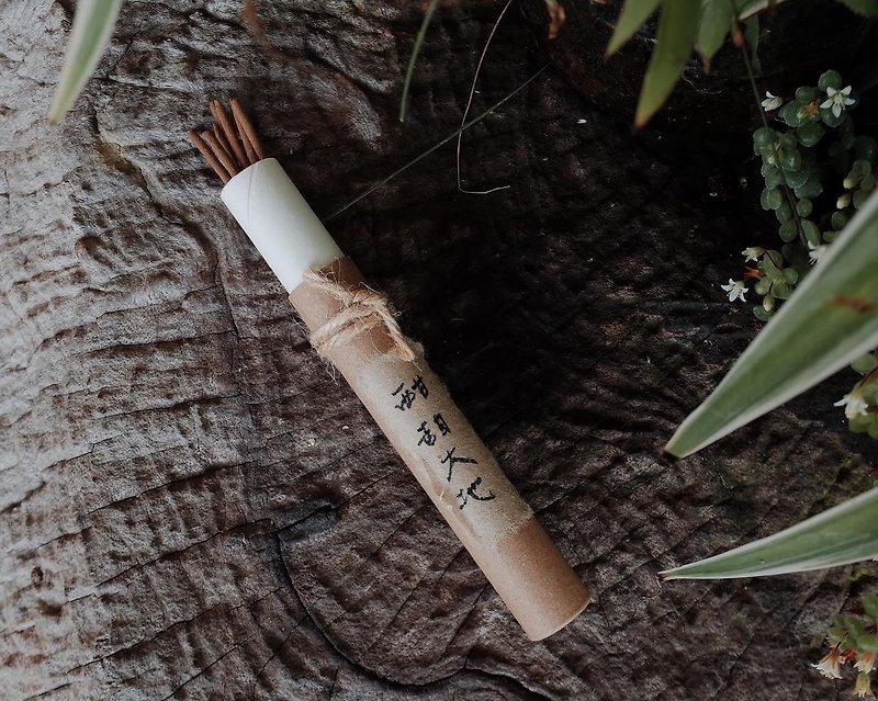 Handmade natural incense sticks Earth paper tube 12 pieces to relax, soothe and have a good sleep - น้ำหอม - วัสดุอื่นๆ 