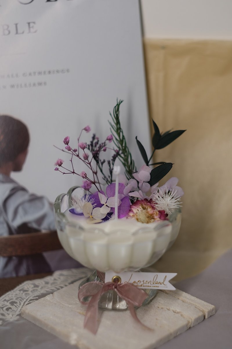 Scented Dried Flower Soy Wax Candle in Glass | Botanical Purple Daisy Soy Candle - เทียน/เชิงเทียน - ขี้ผึ้ง 