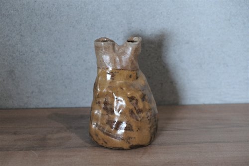 DAW DIN CLUB 斑彩系列 - 雙角花器 花瓶 手捏陶器 情人節