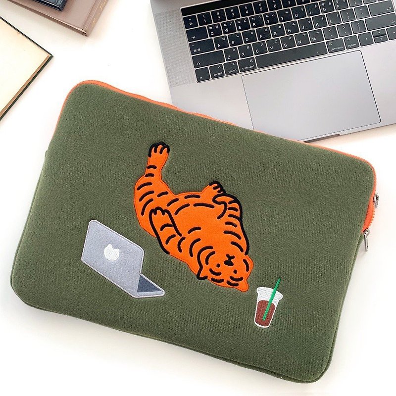 Lying fat tiger lazy computer bag/laptop bag/iPad bag/storage bag - เคสแท็บเล็ต - ผ้าฝ้าย/ผ้าลินิน 