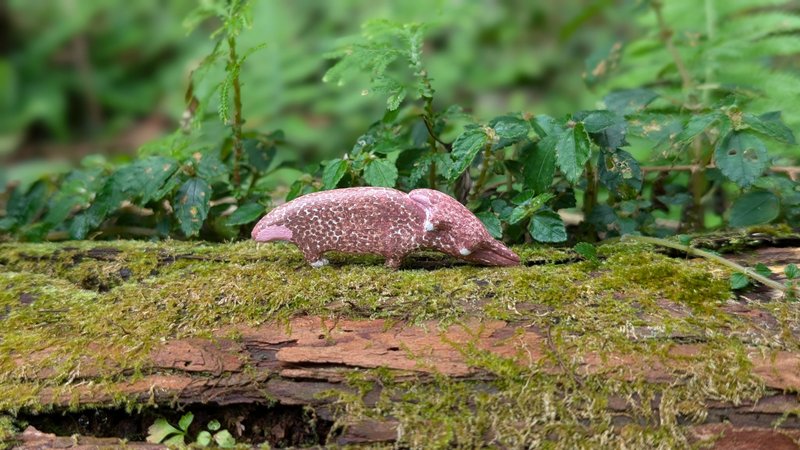 Traveling through the forest-pangolin parent-child pin - Badges & Pins - Clay 