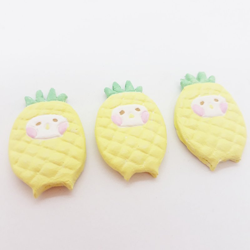 Pineapple handmade pottery jewelry - Brooches - Pottery Yellow