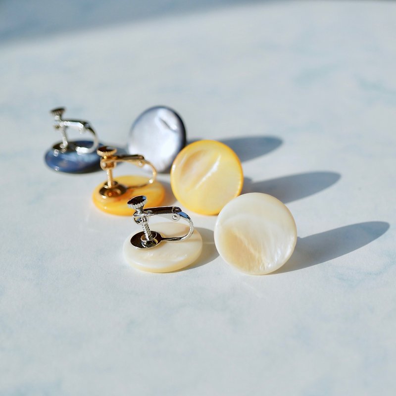 ITS-E122 [earring series, round shell 2.0] yellow white blue 3 color ear clip screw ear clip - ต่างหู - เปลือกหอย ขาว