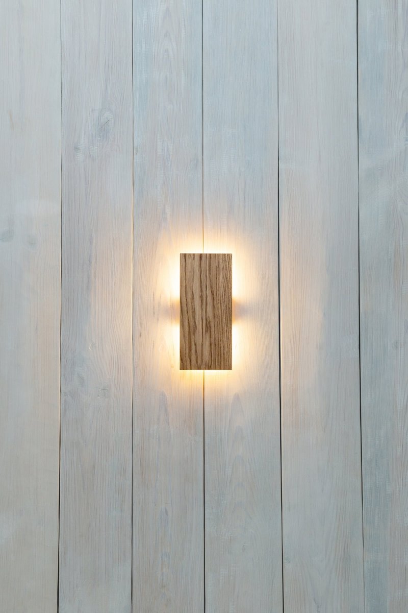 Modern Wooden Sconce, Plug-in Wall Light Fixture, Industrial Bedroom Lighting - 燈具/燈飾 - 木頭 