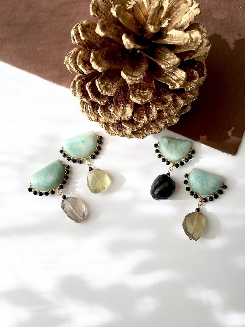 Amazonite, Onyx, Smoky quartz Clip-earring, Stud-earring - Earrings & Clip-ons - Stone Blue
