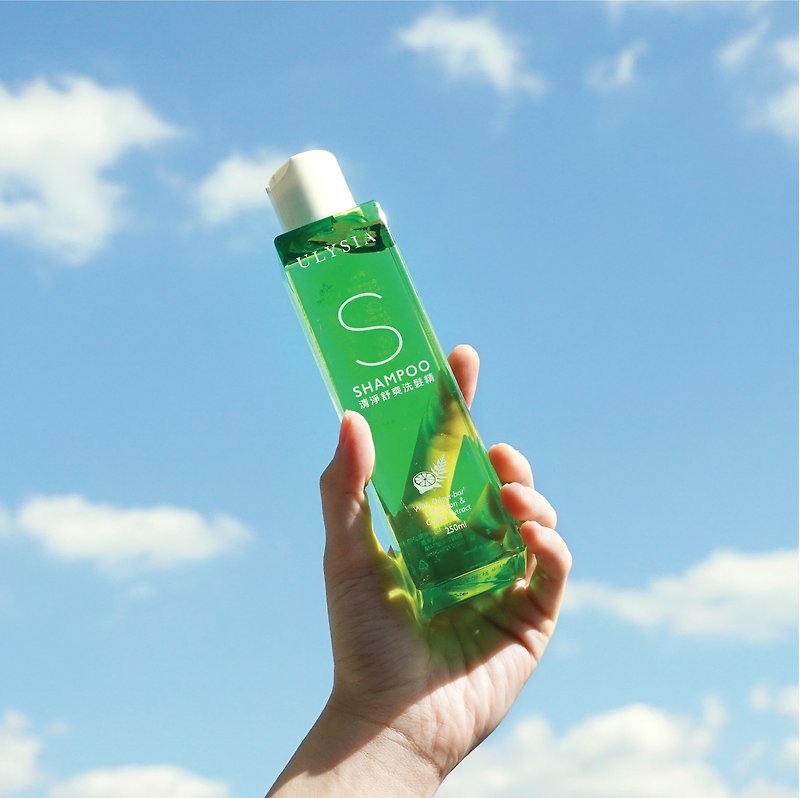 ULYSIA Odourbark Cinnamon Natural Refreshing Shampoo (250ml) - แชมพู - สารสกัดไม้ก๊อก สีเขียว