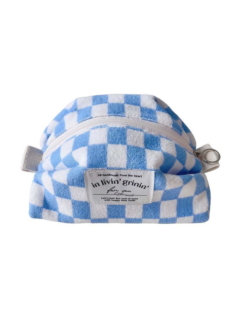 terry checker pouch M_little blue - 化妝包/收納袋 - 其他人造纖維 藍色