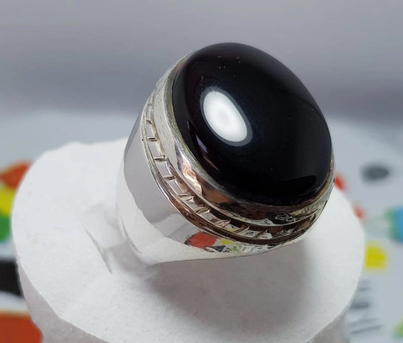 本物のイエメン産アゲートリング 黒赤アゲートリング アキカアゲート イスラムリング 925 - リング・指輪 - 宝石 ブラック