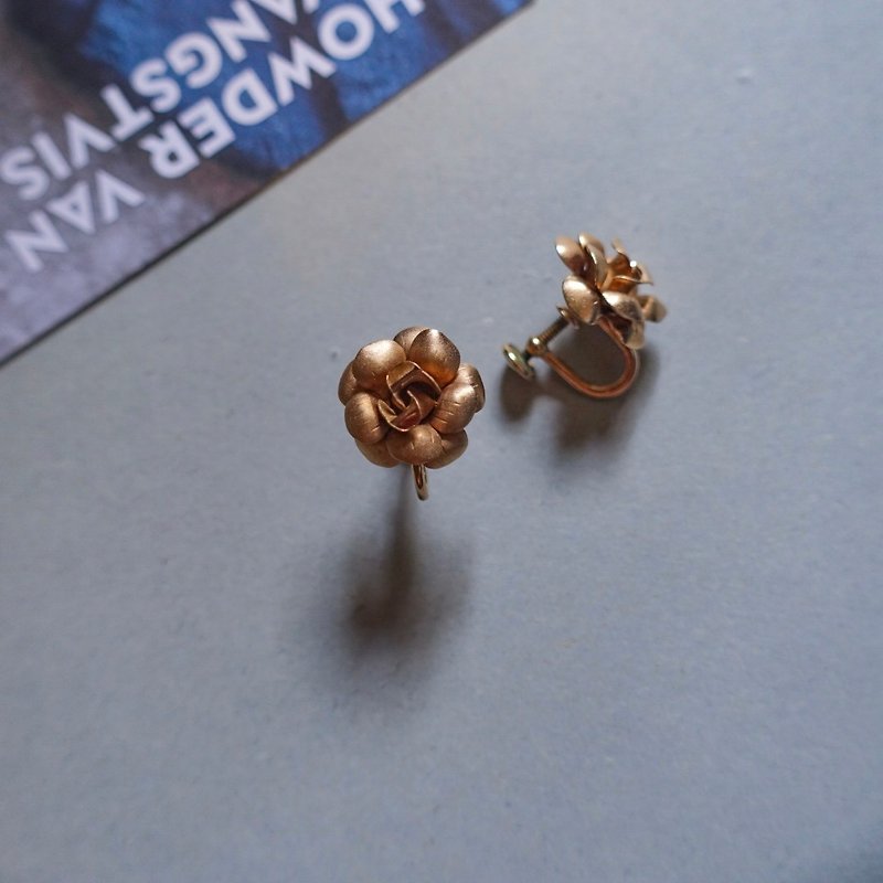 American antique AMCO14k gold puff rose ear bolt ear clip. - Earrings & Clip-ons - Other Metals Gold