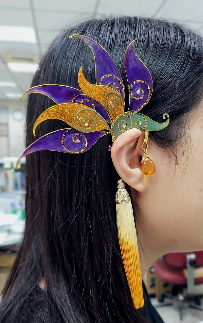 [Dianhua Coupon] Fantasy Earhook Series [Song of Birds of Paradise] ~ Flower and leaf shape (single right ear) - Earrings & Clip-ons - Resin Multicolor