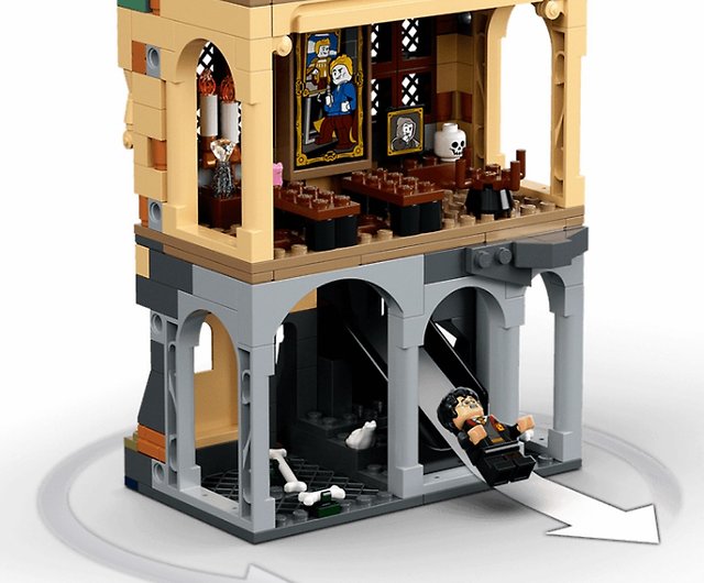  LEGO Harry Potter Hogwarts Chamber of Secrets 76389 Castle Toy  with The Great Hall, 20th Anniversary Model Set with Collectible Golden  Voldemort Minifigure and Glow-in-The-Dark Nearly Headless Nick : Toys 