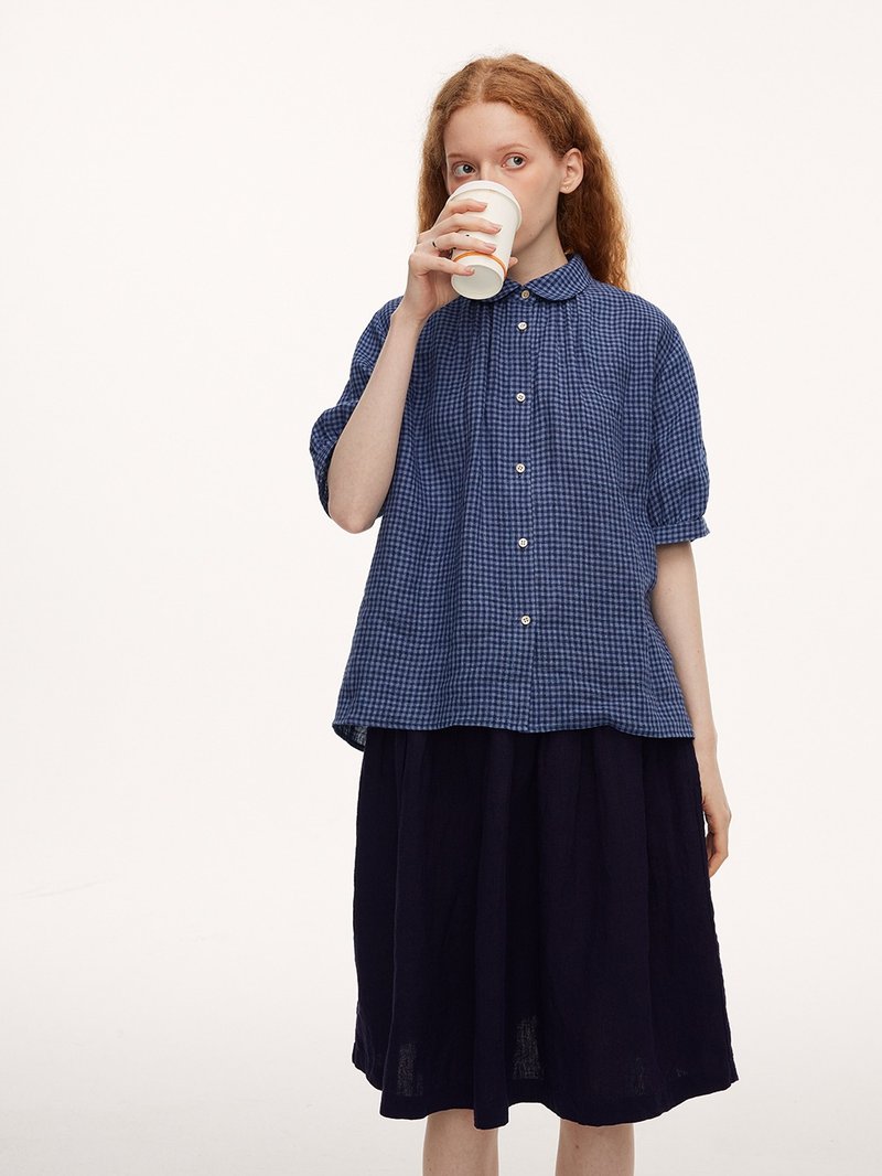 Basic round neck versatile small plaid loose yarn-dyed linen short-sleeved shirt - เสื้อผู้หญิง - ผ้าฝ้าย/ผ้าลินิน สีน้ำเงิน