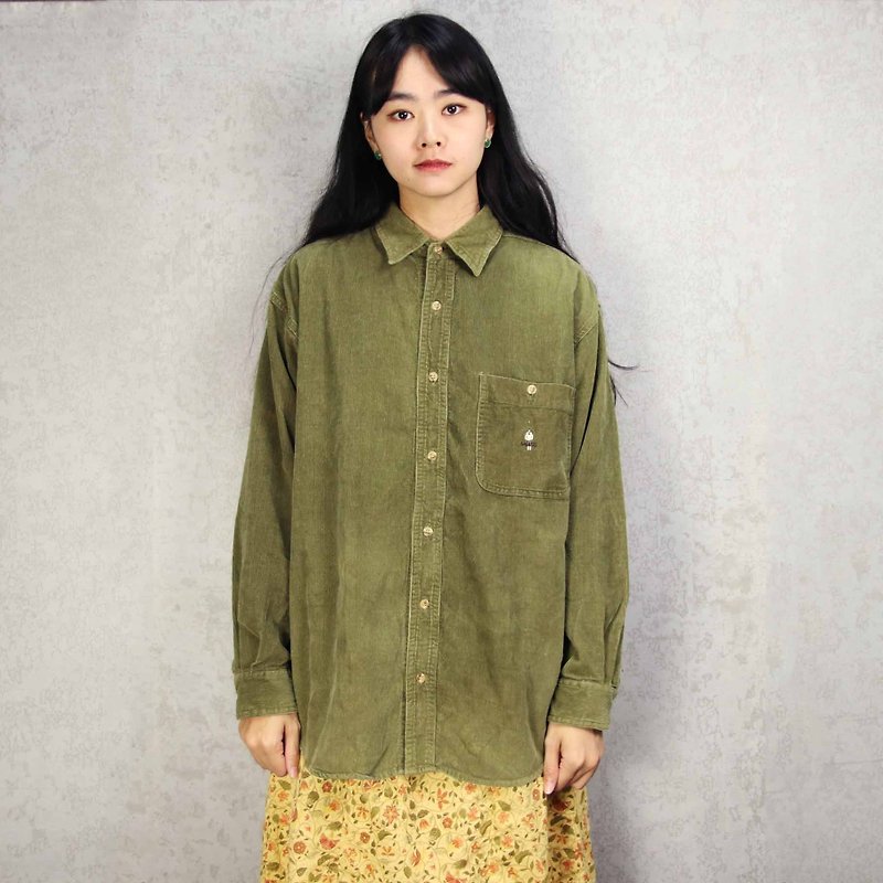 Tsubasa.Y Antique House A06 Army Green Embroidered Corduroy Shirt, Corduroy Shirt - เสื้อเชิ้ตผู้หญิง - วัสดุอื่นๆ 
